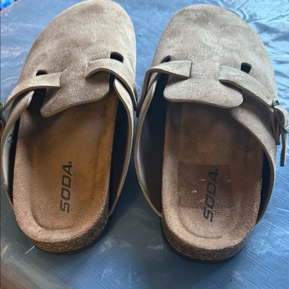 Soda Tan Kids Slippers